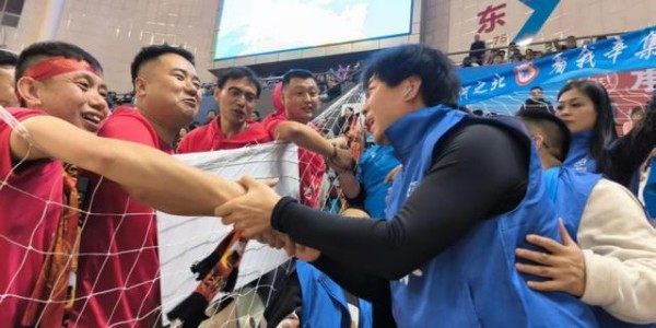 MK体育-“河北五超”辛集球迷王明辉：车轮丈量热爱 热血点亮看台