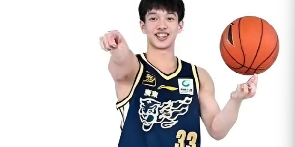 MK体育-杨溢将告别广东队|徐杰|广东男篮|中国男篮|杜锋|赛季_新浪体育_新浪新闻
